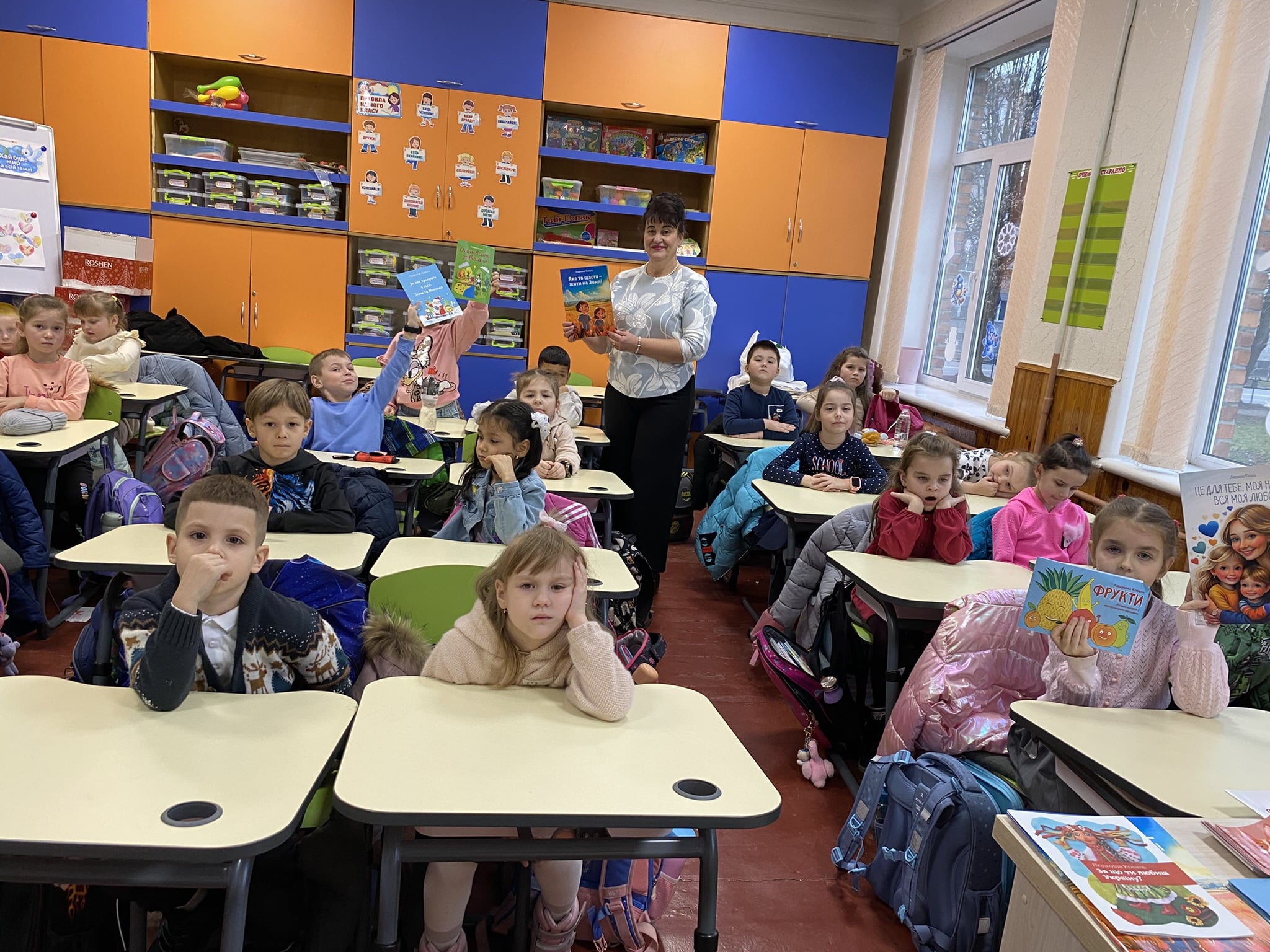 Людмила Коваль на зустрічах в ліцеї 20 міста Житомир